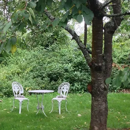 Apartment Le Petit Chateau Noyal-Pontivy